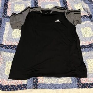 Men’s adidas t-shirt